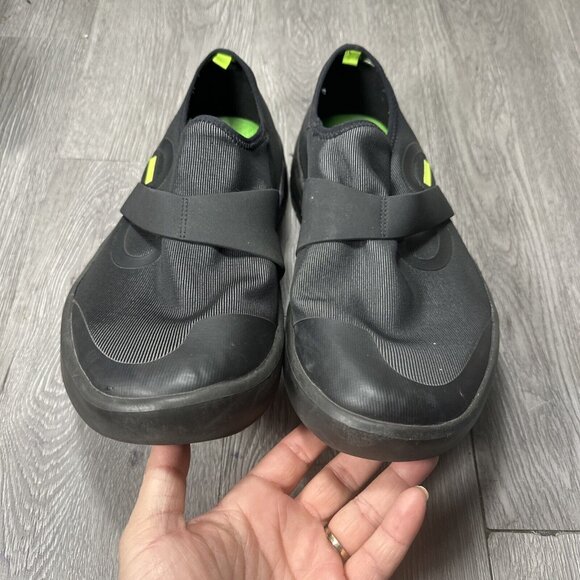 Oofos OOmg eeZee Low Mens 11 Shoes Slip On Sneaker Recovery Black Gym main image 4